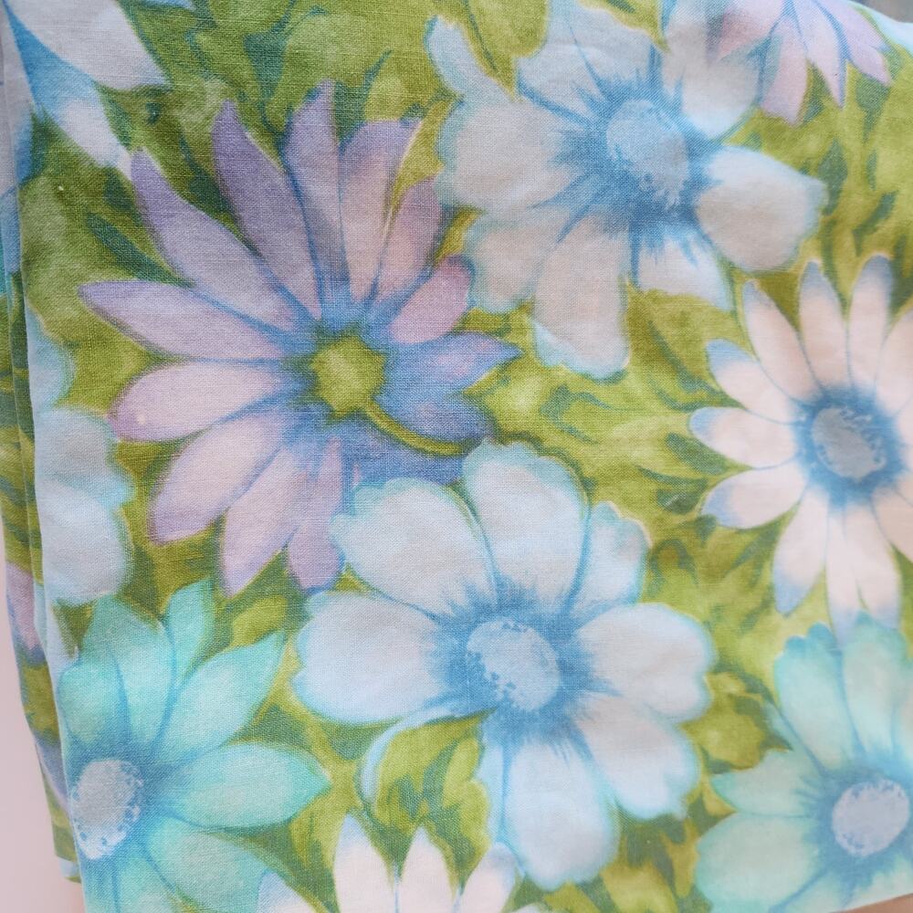 Vintage 70s Cannon Monticello Full & Flat Fitted Sheet Blue Aloha Flower Daisy